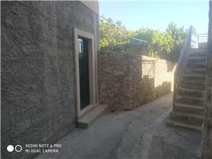 Appartement Midden Dalmatische eilanden,Reserveren  Postira Vanaf 100 €