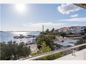 Accommodatie aan zee Sibenik Riviera,Reserveren  Ante Vanaf 146 €