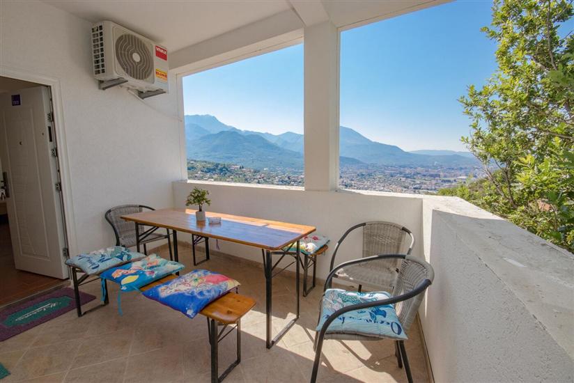 Apartment A2, for 7 persons