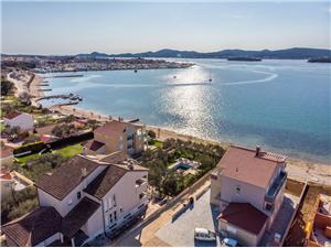 Apartamenty Villa Marija II Riwiera Zadar, Powierzchnia 90,00 m2, Odległość do morze mierzona drogą powietrzną wynosi 10 m