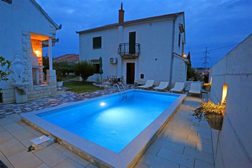 Apartament Ana with private pool