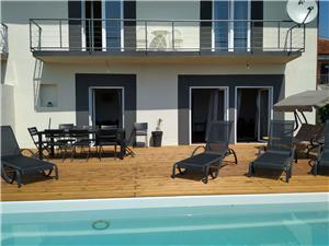 Alloggi con piscina Riviera di Spalato e Trogir (Traù),Prenoti  Ivica Da 571 €