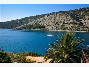 Beachfront accommodation Split and Trogir riviera,Book  Marica From 95 €