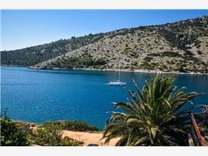 Boende vid strandkanten Split och Trogirs Riviera,Boka  Marica Från 1070 SEK