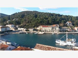 Apartment Middle Dalmatian islands,Book  Ina From 71 €