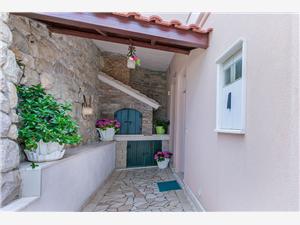 Ferienwohnung Riviera von Split und Trogir,Buchen  Marija Ab 92 €