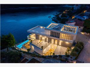 Privat boende med pool Split och Trogirs Riviera,Boka  Extravaganza Från 20808 SEK