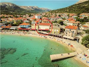 Apartmán by the sea Baska - ostrov Krk, Prostor 50,00 m2, Vzdušní vzdálenost od moře 20 m, Vzdušní vzdálenost od centra místa 50 m