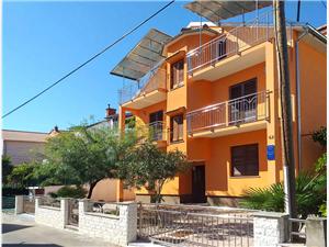 Apartment Sibenik Riviera,Book  Katarina From 71 €