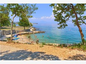 Beachfront accommodation Kvarners islands,Book  Deluxe From 386 €