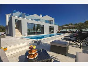 Villa Blue Istria,Book  Birdhouse From 500 €