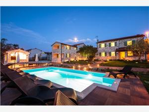 Accommodation with pool Green Istria,Book  Baldaši From 257 €