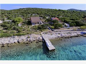 Beachfront accommodation North Dalmatian islands,Book  Lanterna From 171 €