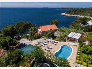 Apartmaj Veseljko Južnodalmatinski otoki, Kvadratura 75,00 m2, Namestitev z bazenom, Oddaljenost od morja 50 m