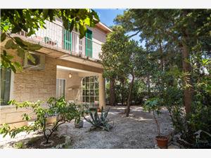 Holiday homes Split and Trogir riviera,Book  Veranda From 300 €