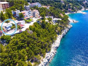 Beachfront accommodation Split and Trogir riviera,Book  Mario From 186 €