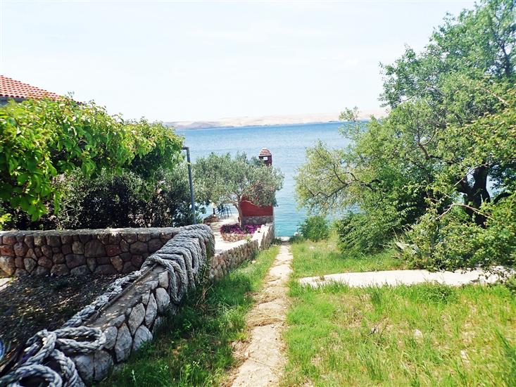 Appartement NINO-near quiet and isolated beach