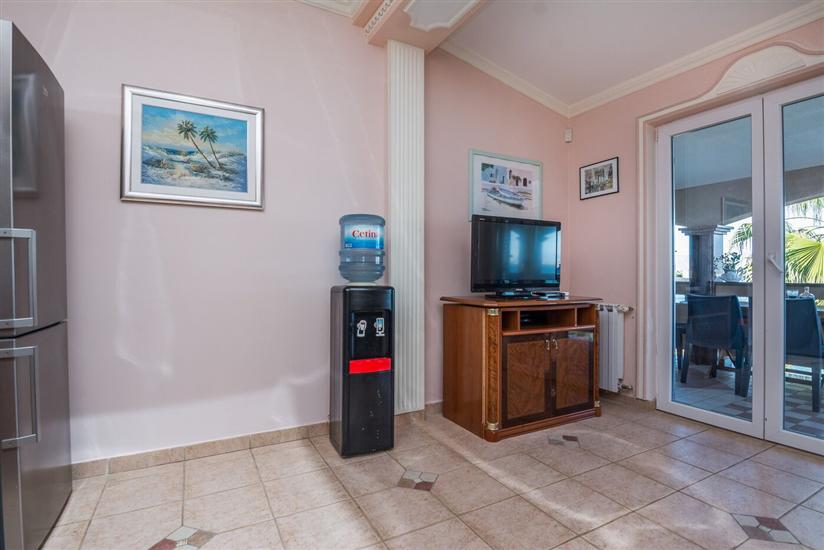 Apartments Weiss 64137 Vir island Vir,