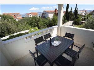 Apartman Srednjodalmatinski otoci,Rezerviraj  Romarin Od 130 €