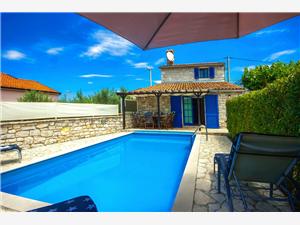Accommodation with pool Green Istria,Book Nadalina From 164 €