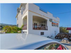 Appartement Split en Trogir Riviera,Reserveren  Ruža Vanaf 92 €