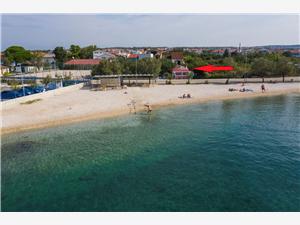 Apartament Maslina Zadar, Powierzchnia 55,00 m2, Odległość do morze mierzona drogą powietrzną wynosi 10 m, Odległość od centrum miasta, przez powietrze jest mierzona 50 m