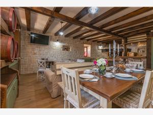 Steinhaus Die Inseln von Mitteldalmatien,Buchen  Calandra Ab 220 €