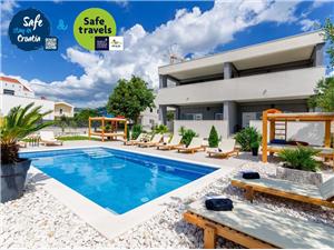 Accommodatie met zwembad Split en Trogir Riviera,Reserveren  Paradise Vanaf 138 €