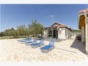 House Hacienda Sibenik Riviera, Remote cottage, Size 60.00 m2, Accommodation with pool