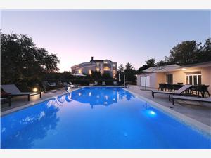 Alloggi con piscina Riviera di Zara,Prenoti  Adrian Da 857 €