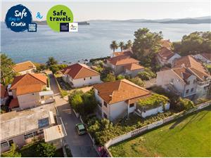 Apartment Peljesac,Book  Anto From 82 €