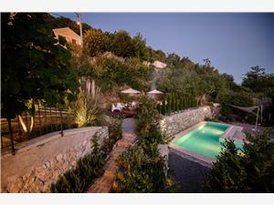 Pansion Boutique Hostel Mali Pariz Riviera di Rijeka (Fiume) e Crikvenica, Dimensioni 35,00 m2, Alloggi con piscina, Distanza aerea dal centro città 450 m