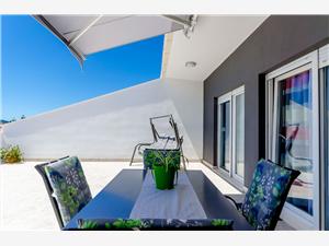 Apartment Split and Trogir riviera,Book  Marino From 128 €