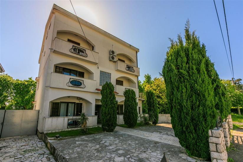 Apartament Ines