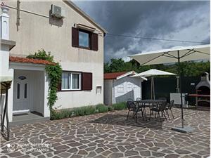 Ferienwohnung Snjezana Riviera von Split und Trogir, Größe 113,00 m2, Privatunterkunft mit Pool
