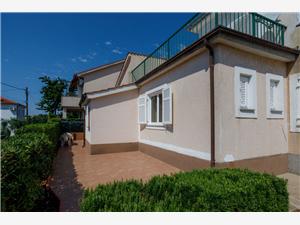 Apartment Kvarners islands,Book  Franolic From 86 €