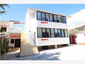 Appartement en Kamers Mira Baska - eiland Krk, Kwadratuur 15,00 m2, Lucht afstand naar het centrum 600 m