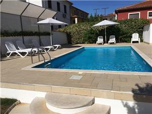Casa Casa Fabris with Pool Umago (Umag), Dimensioni 90,00 m2, Alloggi con piscina, Distanza aerea dal mare 200 m