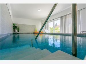 Villa Manea Tribalj, Storlek 400,00 m2, Privat boende med pool, Luftavståndet till centrum 800 m