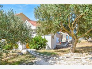 Beachfront accommodation North Dalmatian islands,Book  Shadow From 171 €