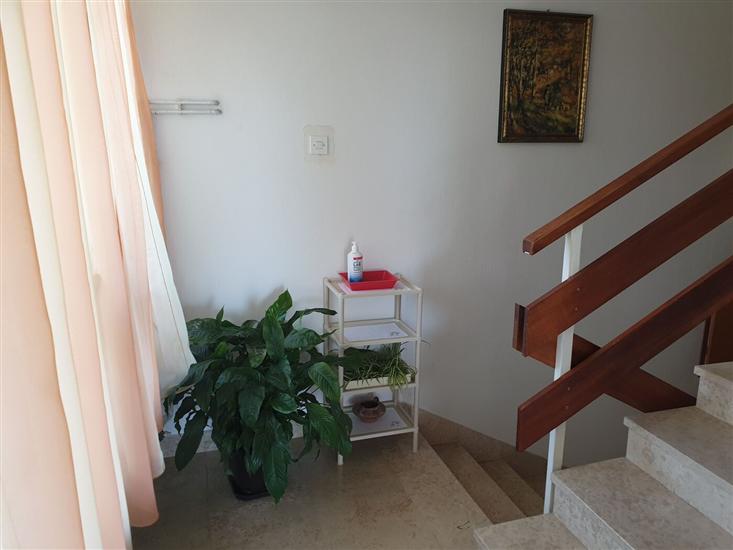 Apartment A2, for 6 persons
