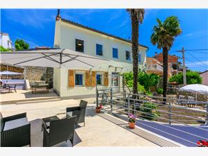 Vakantie huizen De Crikvenica Riviera en Rijeka,Reserveren TINAC Vanaf 185 €