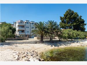 Apartmány Janja Split a riviéra Trogir, Prostor 40,00 m2, Vzdušní vzdálenost od moře 20 m