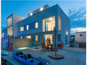 Vila Olive Zadar riviéra, Rozloha 142,13 m2, Ubytovanie s bazénom, Vzdušná vzdialenosť od mora 5 m
