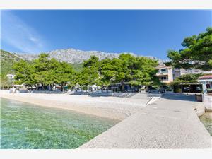 Apartments and Room Nada Makarska riviera, Stone house, Size 18.00 m2, Airline distance to the sea 10 m