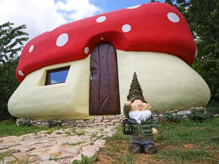 Maison Fairytale Village Mushroom