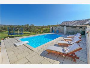 Hébergement avec piscine Riviera de Zadar,Réservez  Marina De 264 €