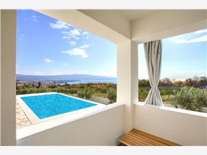 Accommodation with pool Kvarners islands,Book  Authentic From 261 €