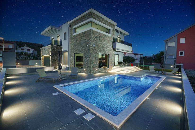 Vila Luxury MoonLight