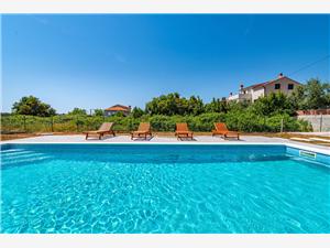 Accommodatie met zwembad Zadar Riviera,Reserveren  Ivan Vanaf 128 €